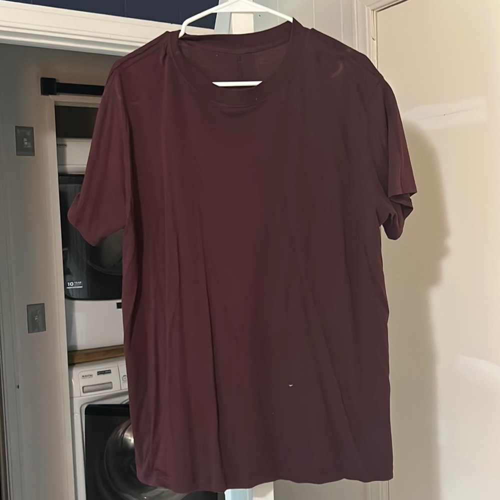 LuLuLemon T Shirt